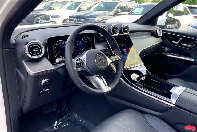 Used 2026 White Mercedes-Benz GLC 300 image 14