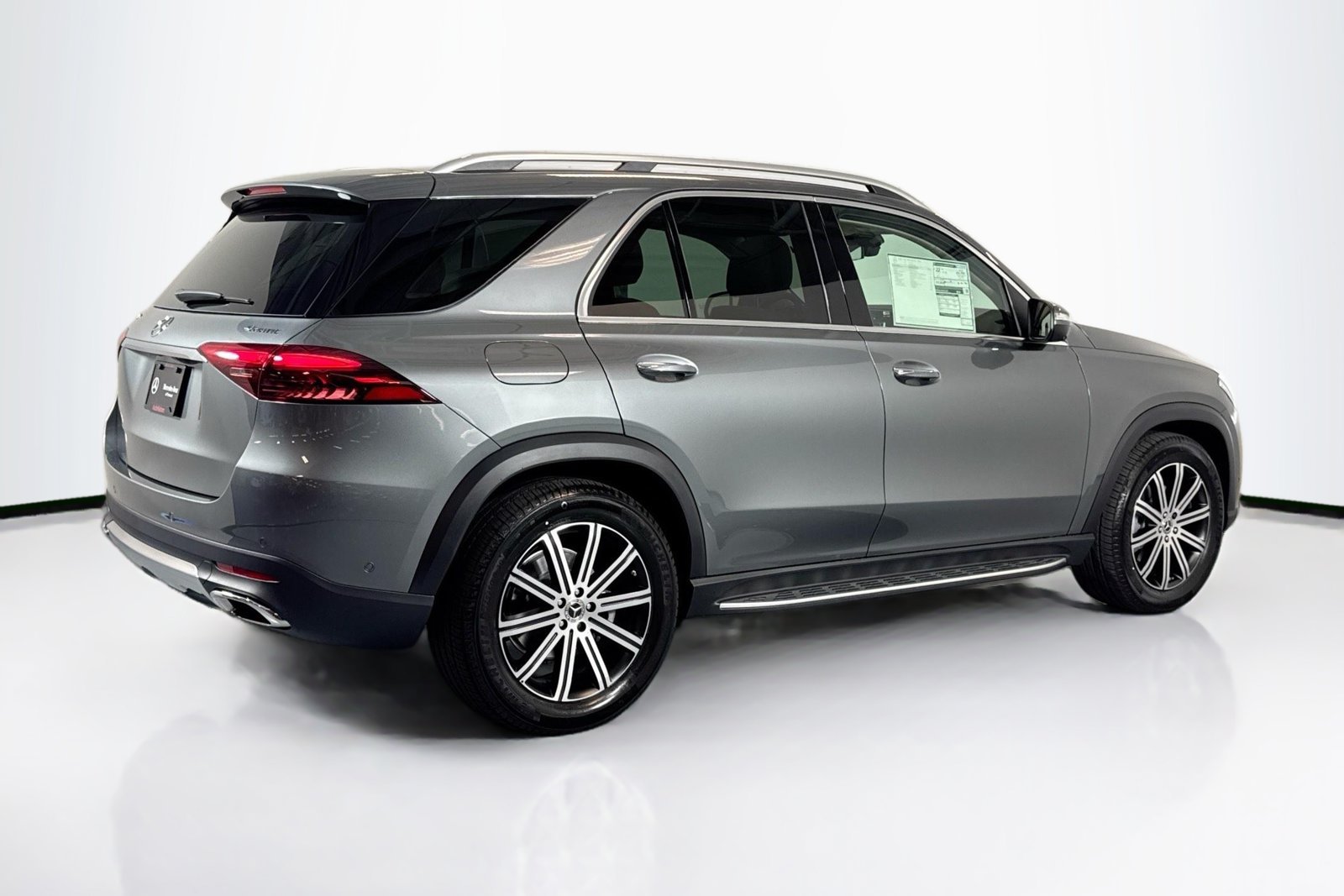 New 2026 Selenite Grey Metallic Mercedes-Benz GLE 350 image 5