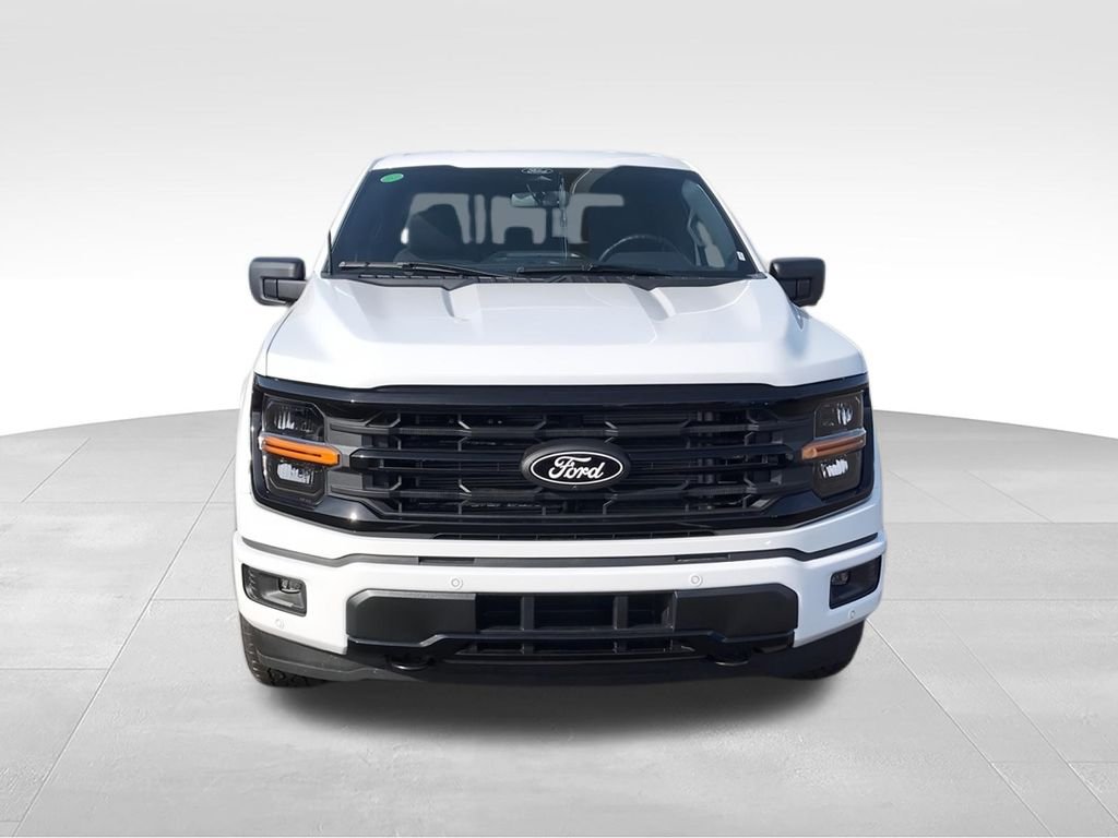 New 2026 White Ford XLT image 3