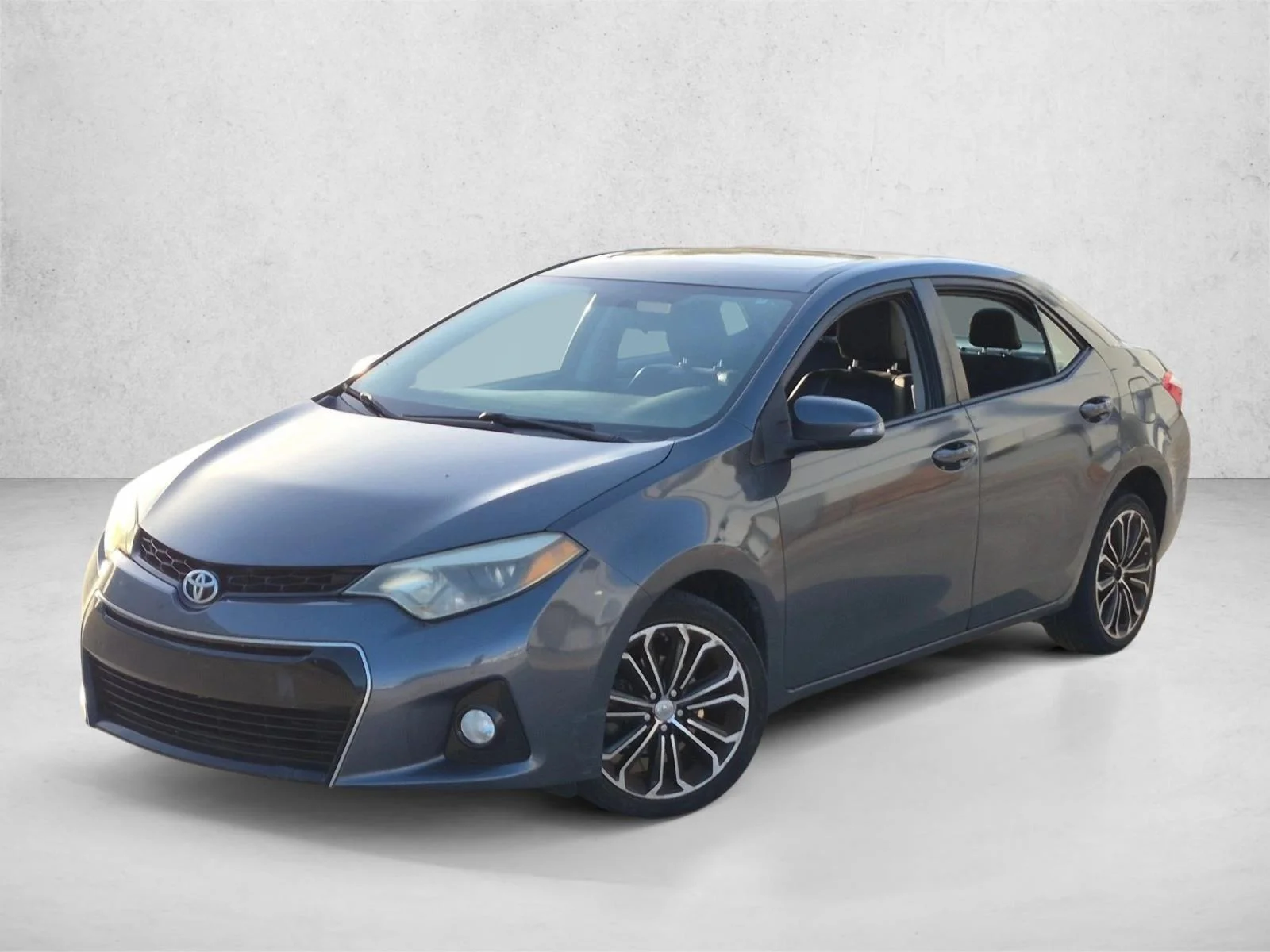 Used 2016 Slate Metallic Toyota S Premium image 1