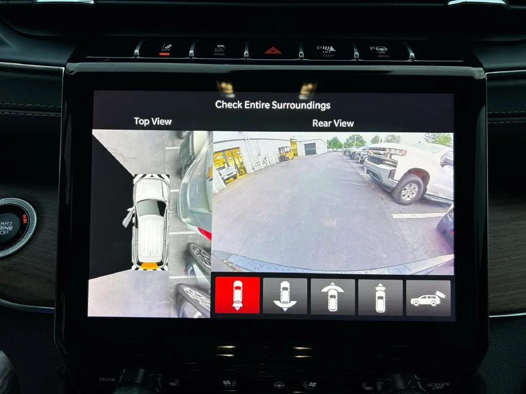 Used 2022 Black Jeep Summit image 18