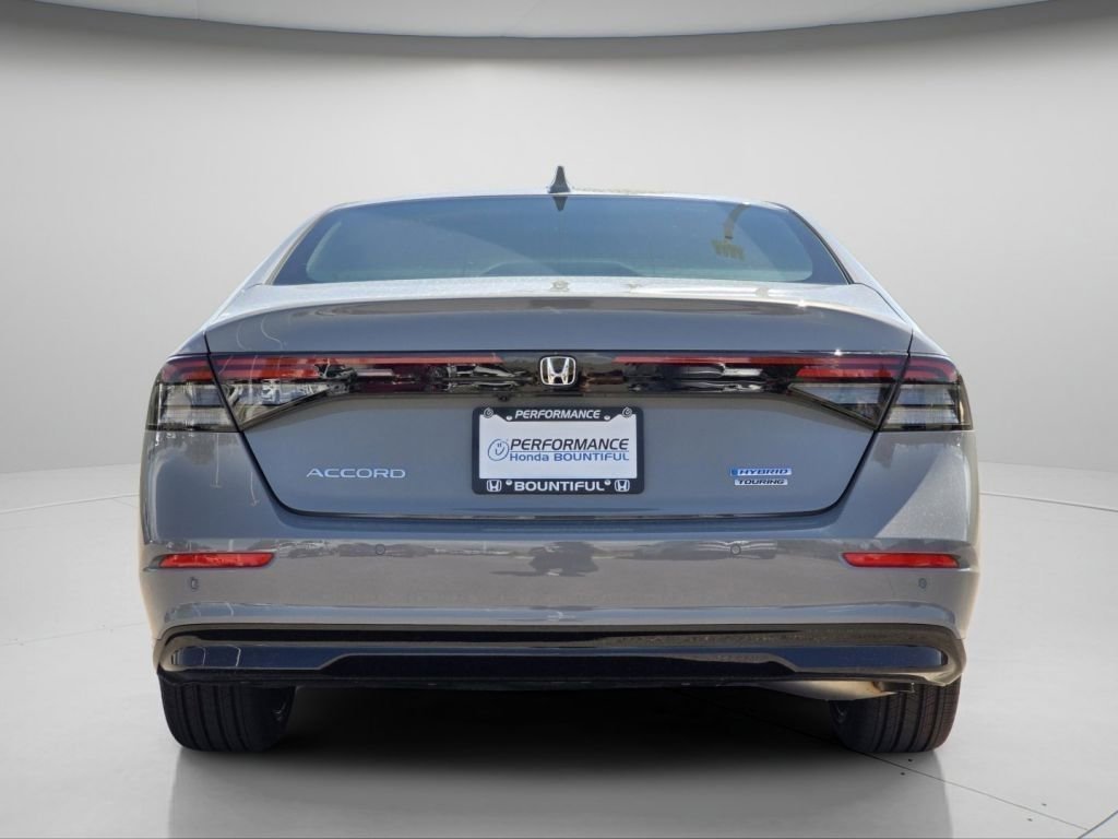 New 2026 Urban Gray Pearl Honda Touring image 6