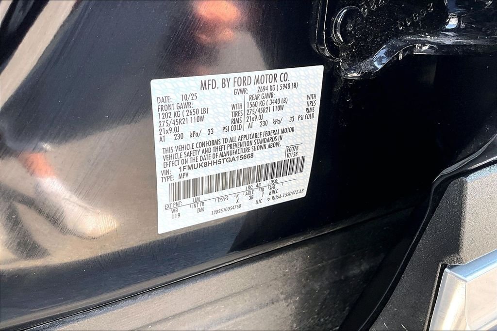 2026 Ford Explorer Platinum - Photo 8