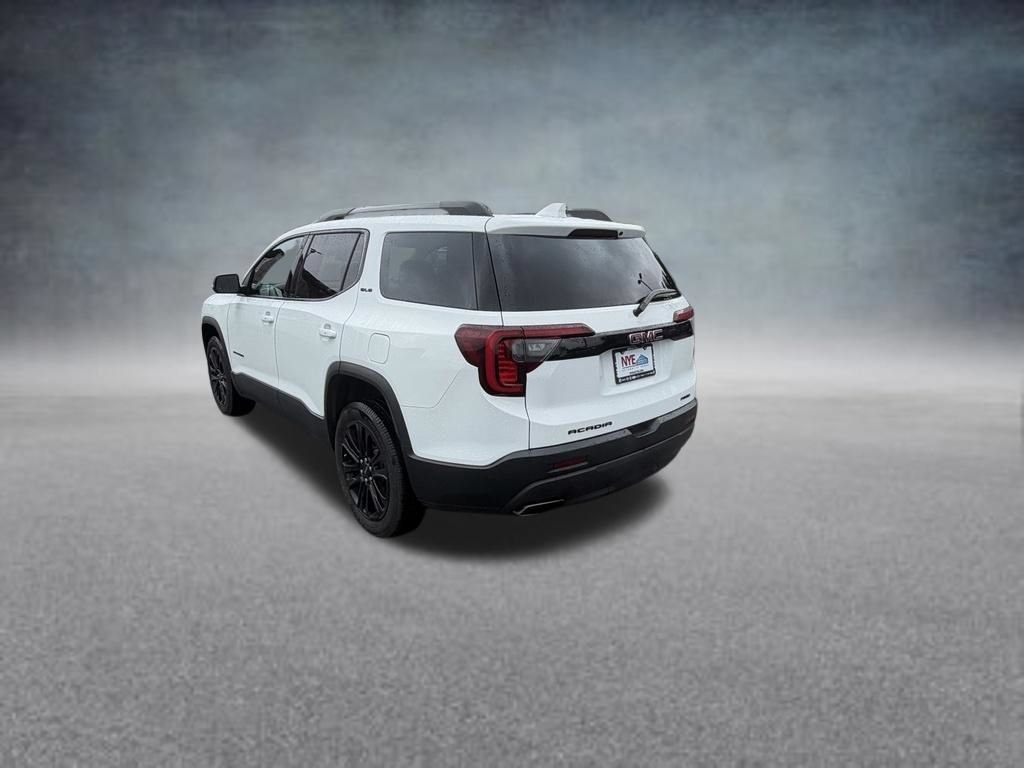 Used 2022 Summit White GMC SLE image 3