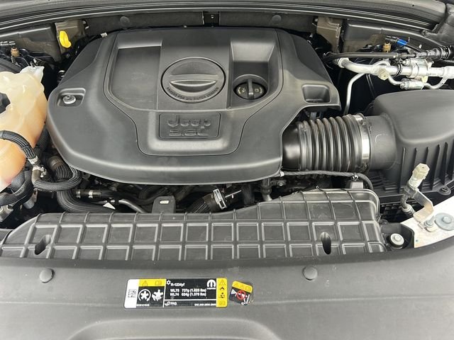 Used 2023 Black Jeep Summit Reserve image 29