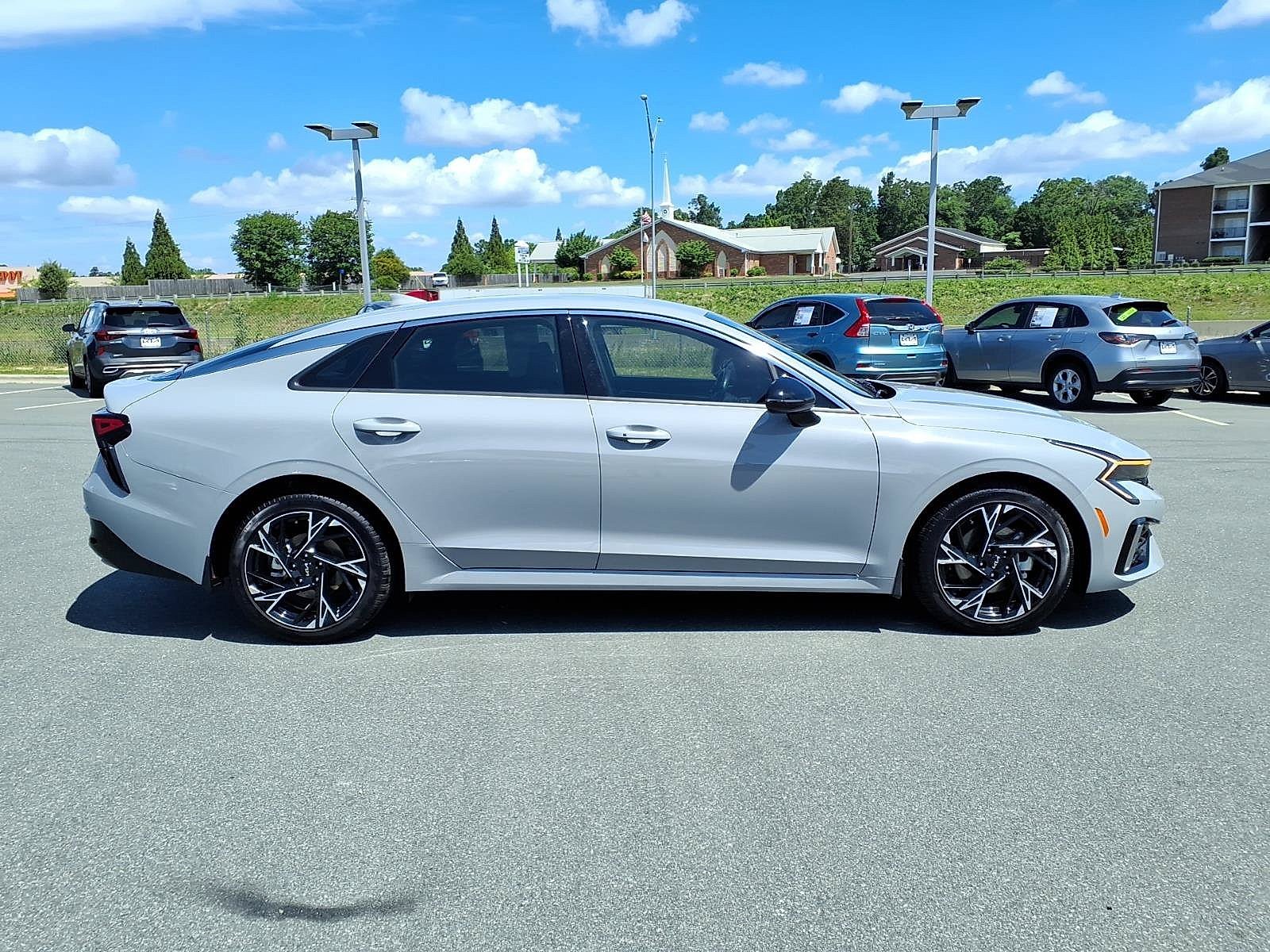 Certified Used 2025 Wolf Gray Kia GT-Line image 26