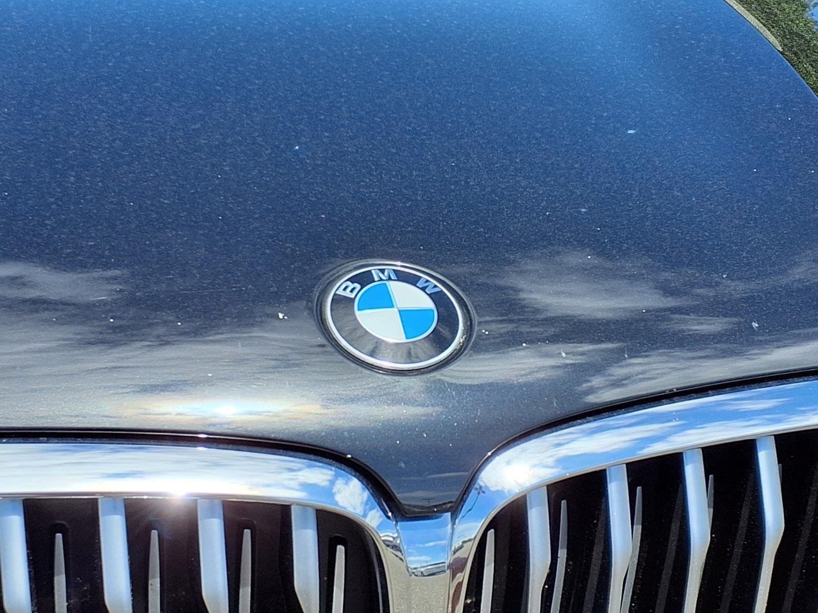 Used 2020 Black Sapphire Metallic BMW sDrive40i image 13