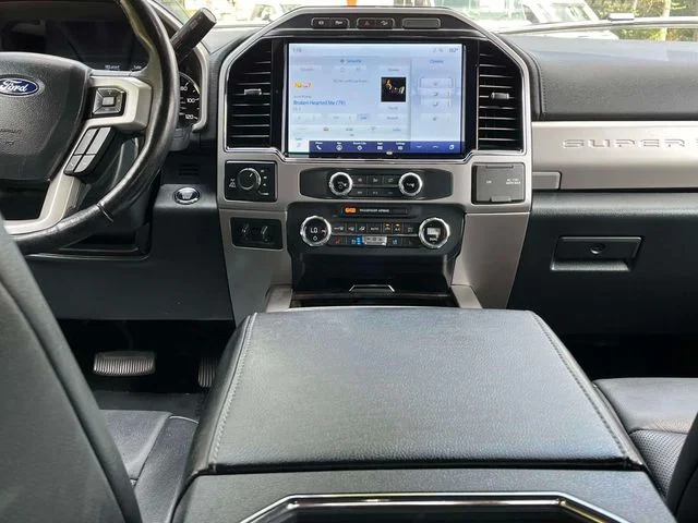 Used 2022 Red Metallic Ford Lariat image 16