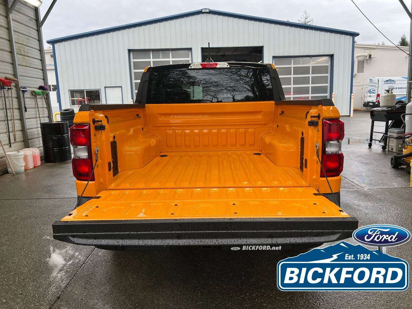 New 2026 Orange Ford XLT image 7