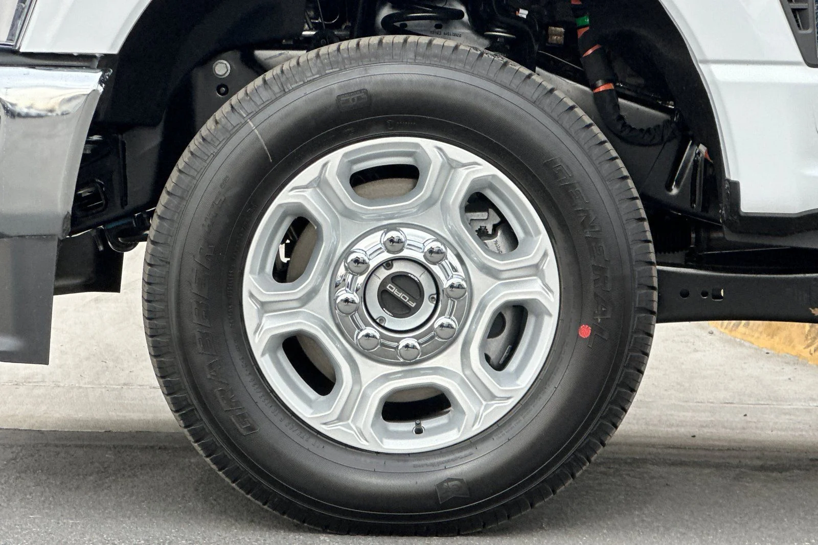New 2026 Oxford White Ford F-250® XLT image 22
