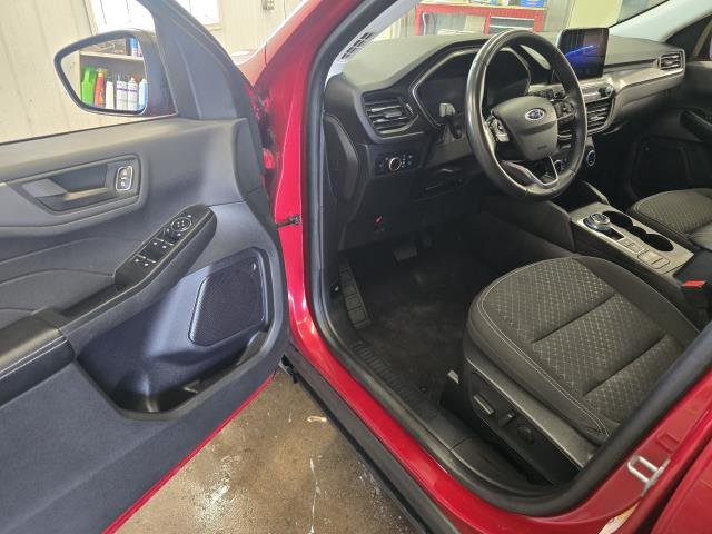 Used 2023 Red FORD ACTIVE image 13