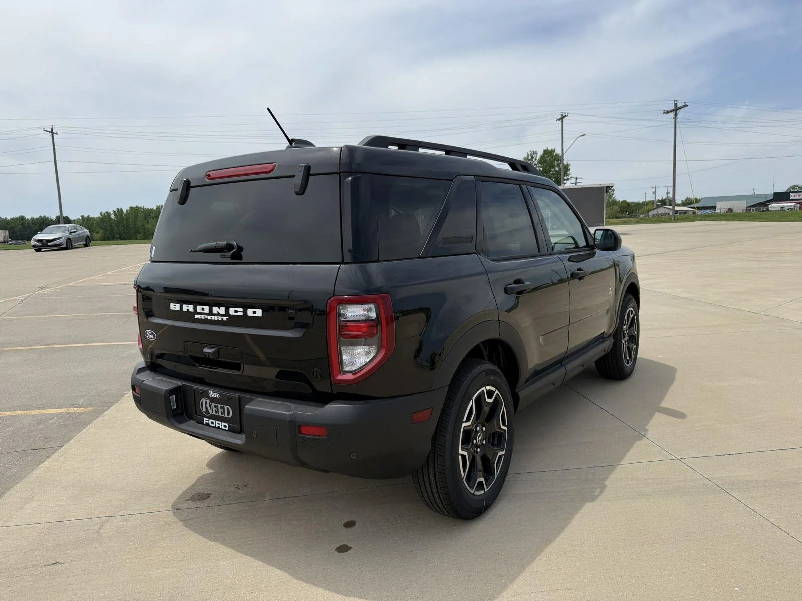 New 2026 Shadow Black Ford Outer Banks® image 9