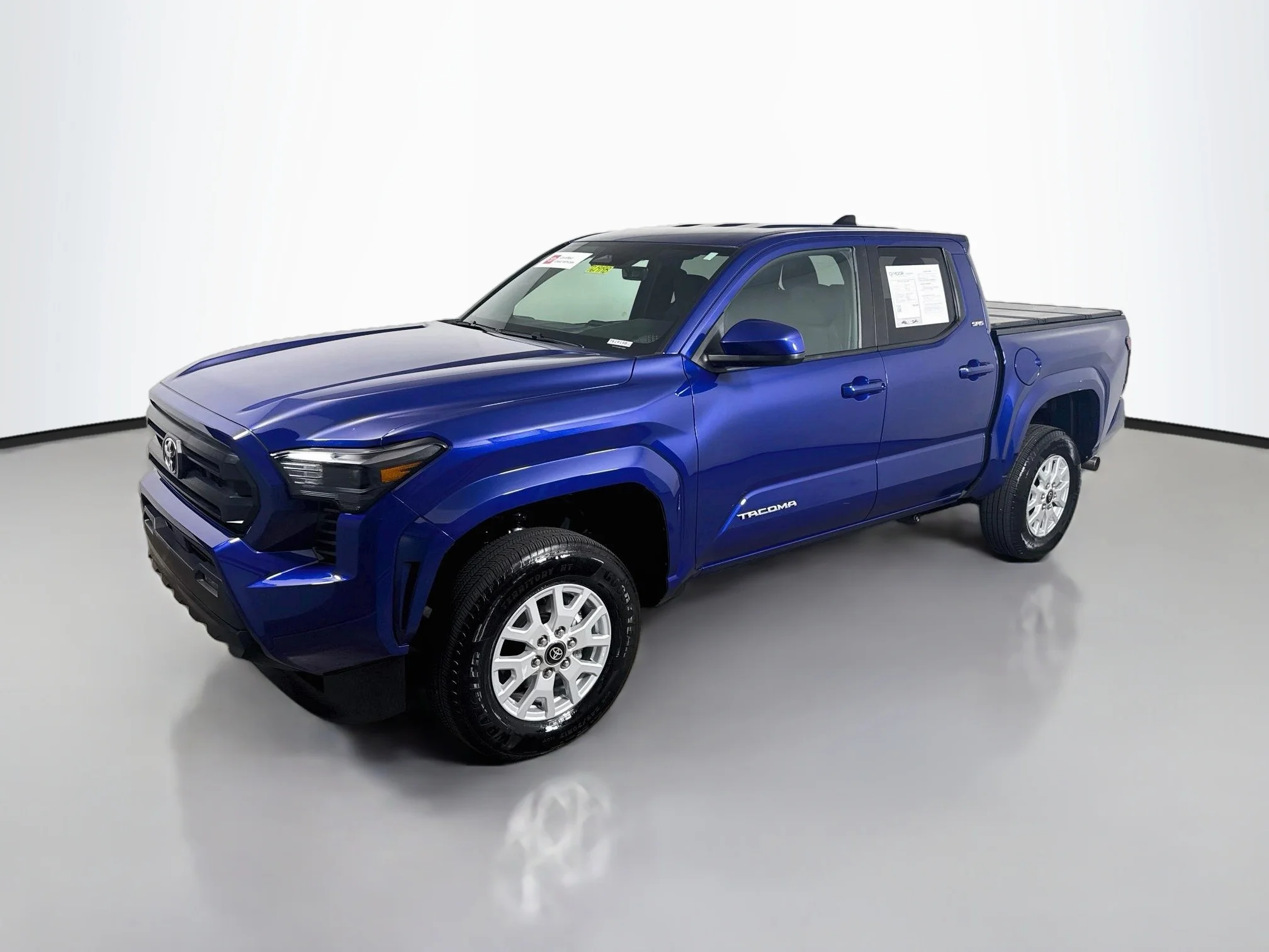 Used 2025 Blue Crush Metallic Toyota SR5 image 3