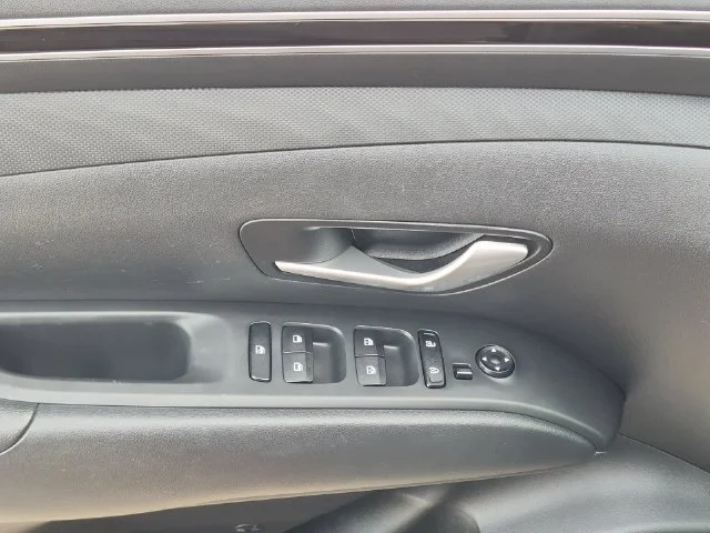 Used 2024 Gray Hyundai SEL image 13