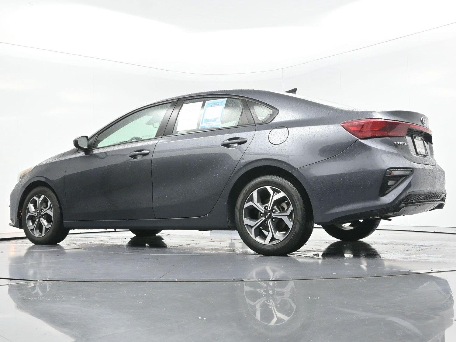 Used 2020 Gravity Gray Kia LXS image 41