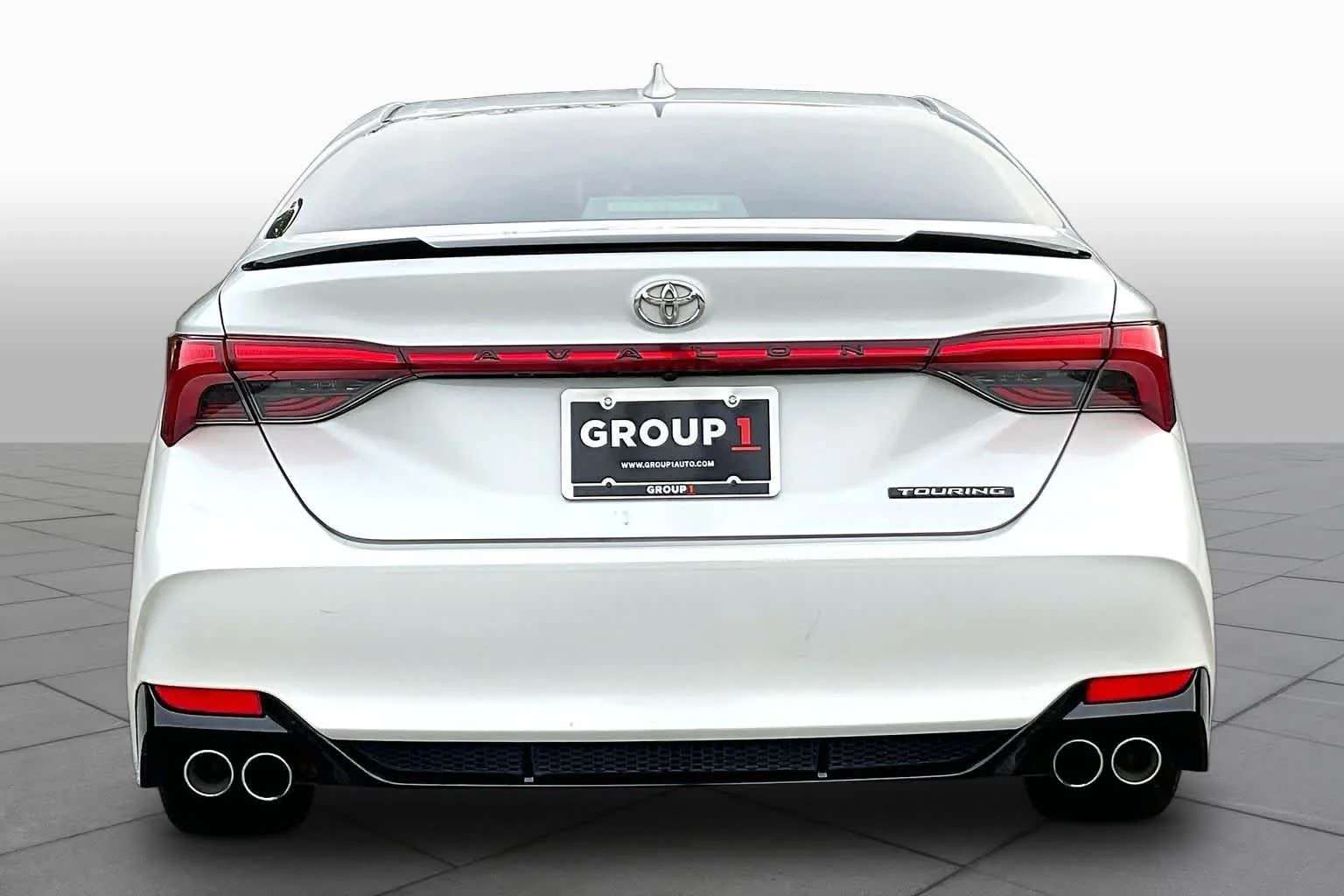 Used 2019 Wind Chill Pearl Toyota Touring image 5