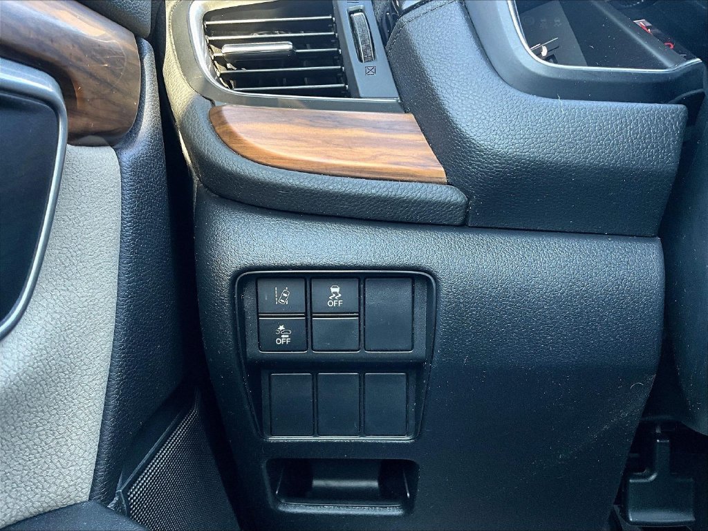Used 2022 White Honda EX image 17