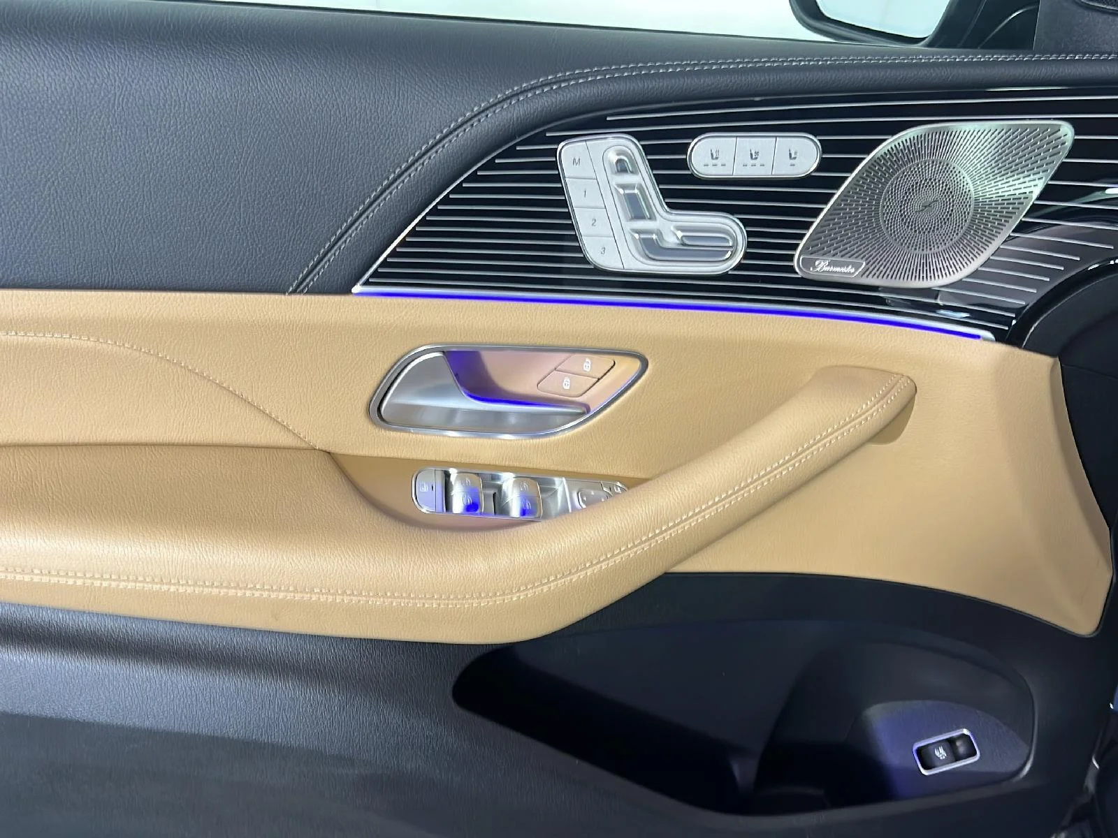 Used 2024 Twilight Blue Metallic Mercedes-Benz GLE 350 image 4