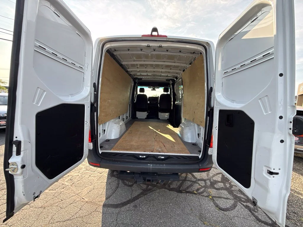 Used 2024 White Mercedes-Benz Cargo 144 WB image 16