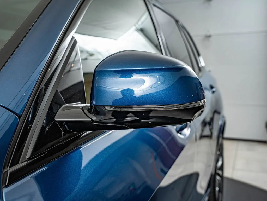 Used 2023 Phytonic Blue Metallic BMW M50i image 9