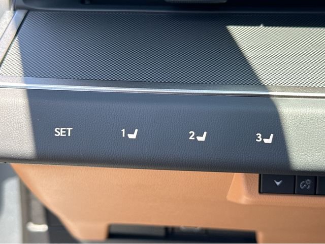 2026 Lexus ES BEV 350e Premium - Photo 11
