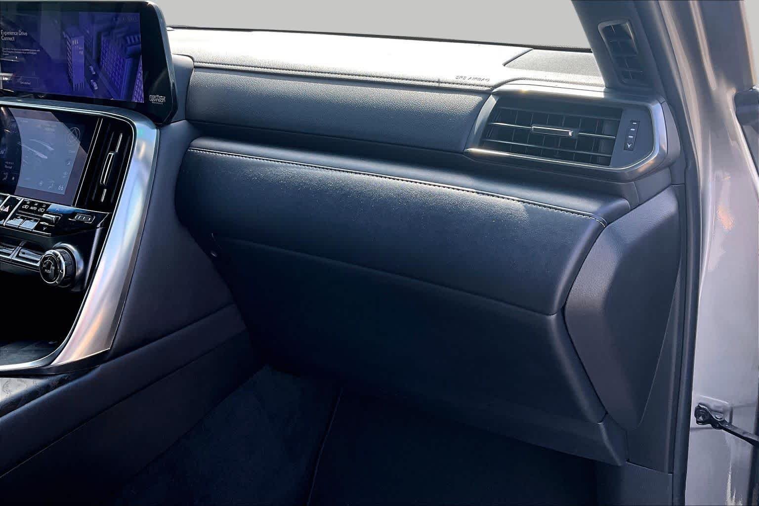 Used 2022 Atomic Silver Lexus Luxury image 17