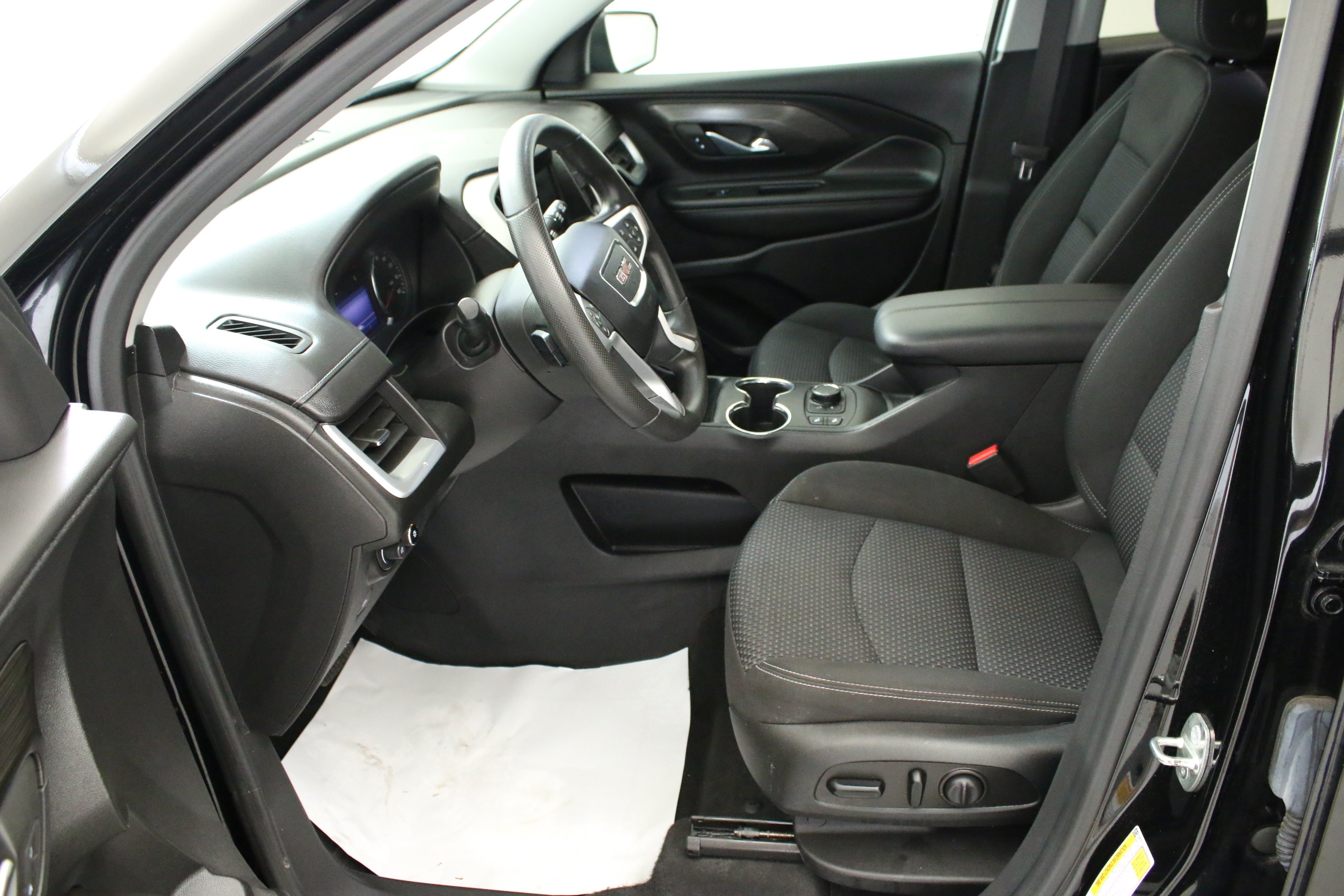 Used 2023 Ebony Twilight Metallic GMC SLE image 26