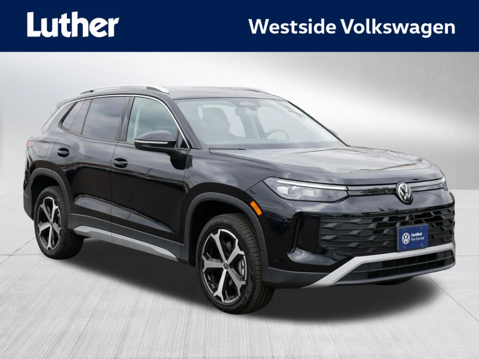 2025 Volkswagen Tiguan 2.0T SE 4Motion's photo