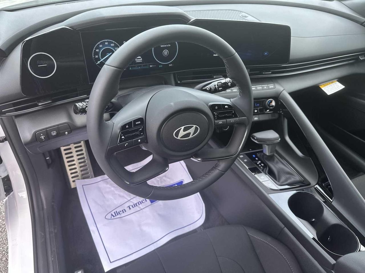 2025 Hyundai Elantra Blue - Photo 23