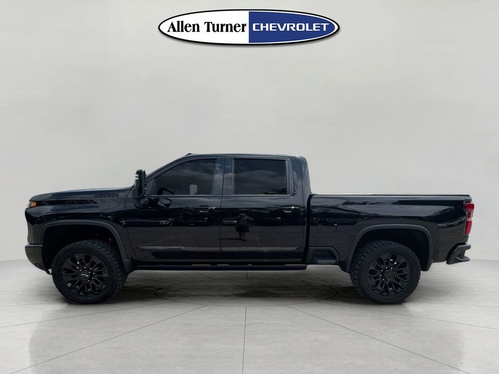 Used 2024 Black Chevrolet High Country image 6