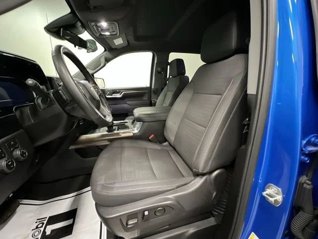 2025 Chevrolet Silverado 1500 LT - Photo 20