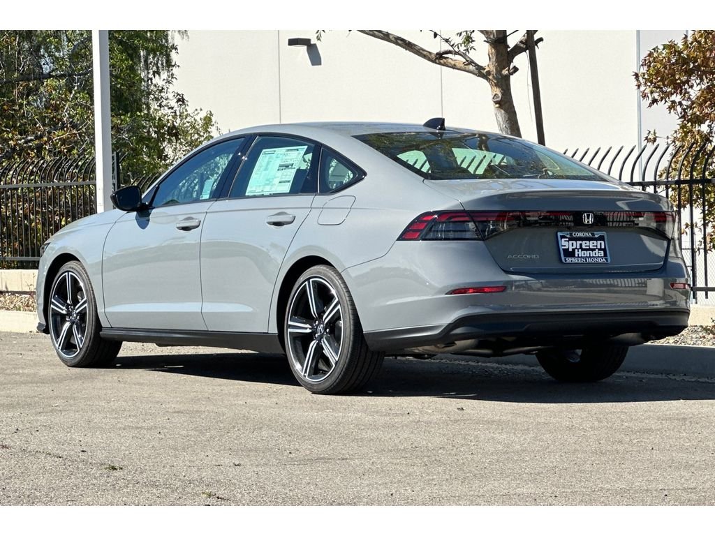New 2026 Urban Gray Pearl Honda SE image 7
