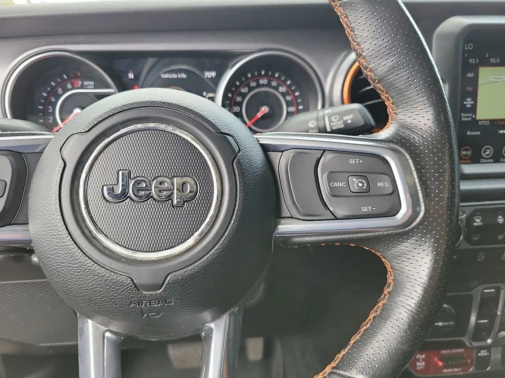 Used 2022 Sting Gray Clearcoat Jeep Mojave image 20