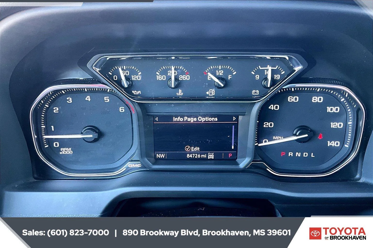 Used 2022 Cardinal Red GMC SLT image 14