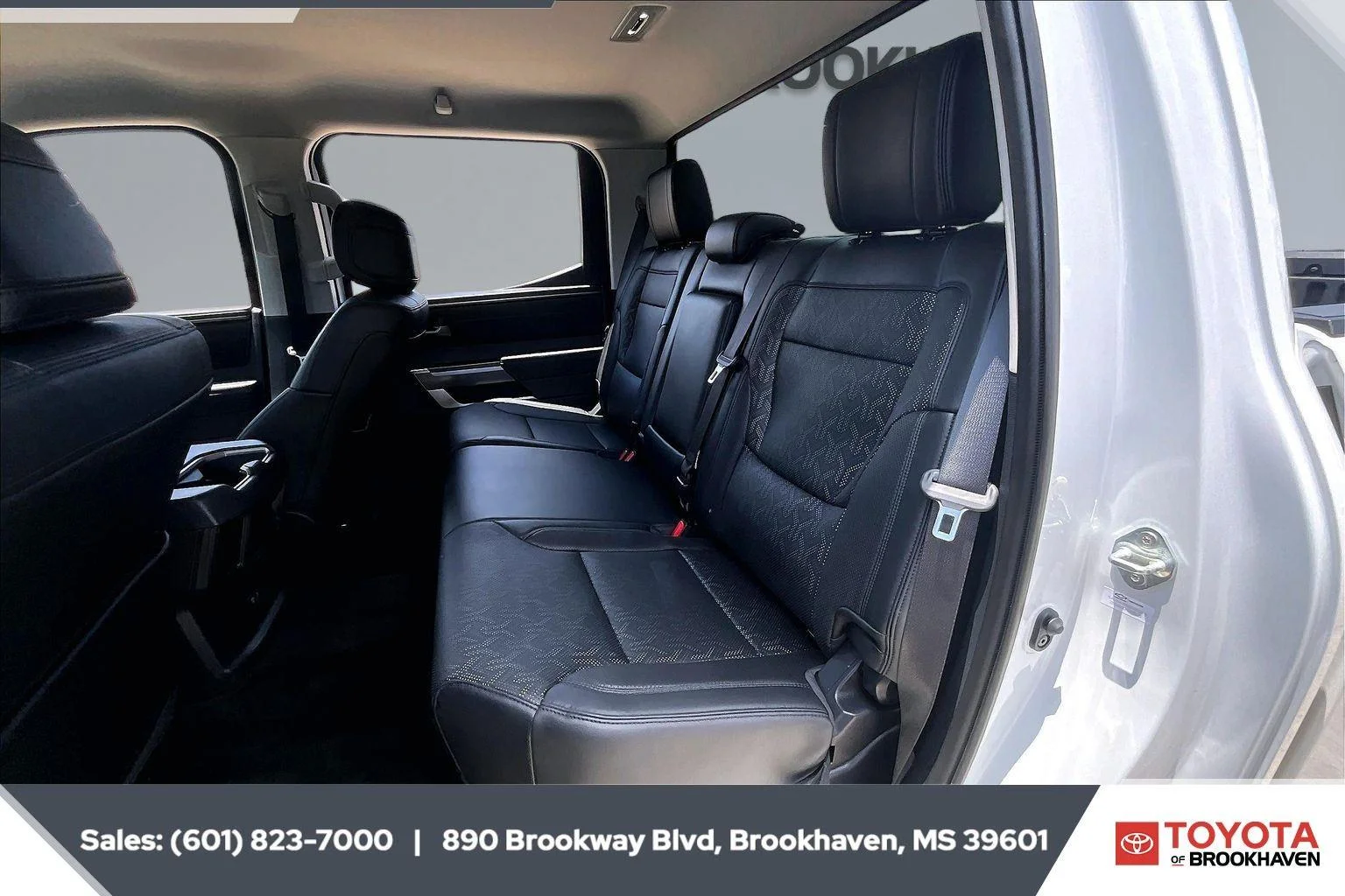 Used 2024 Ice Cap Toyota SR5 image 19