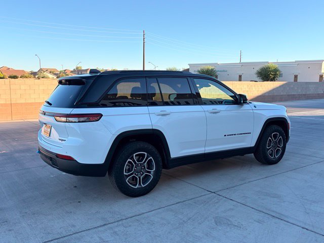 Used 2023 White Jeep Trailhawk 4xe image 7
