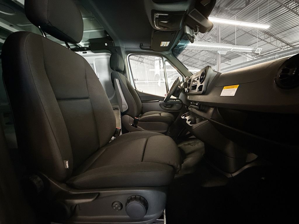 New 2026 Arctic White Mercedes-Benz  image 15