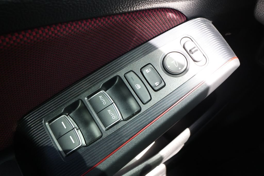 Used 2024 White Honda Base image 36
