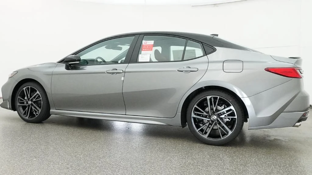 New 2026 Heavy Metal with Midnight Black Metallic roof Toyota XSE image 6