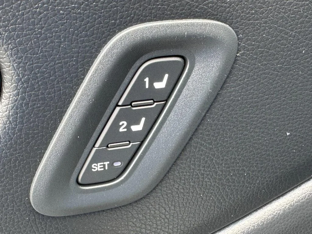 Certified Used 2025 White Honda Touring image 22