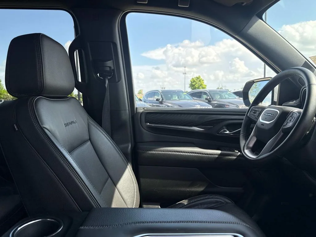 Used 2024 Silver GMC Denali image 15