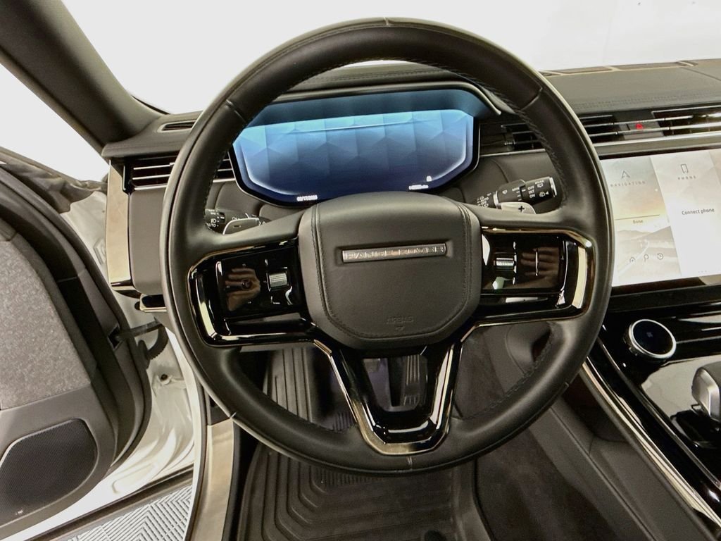 Certified Used 2023 White Land Rover SE Dynamic image 12