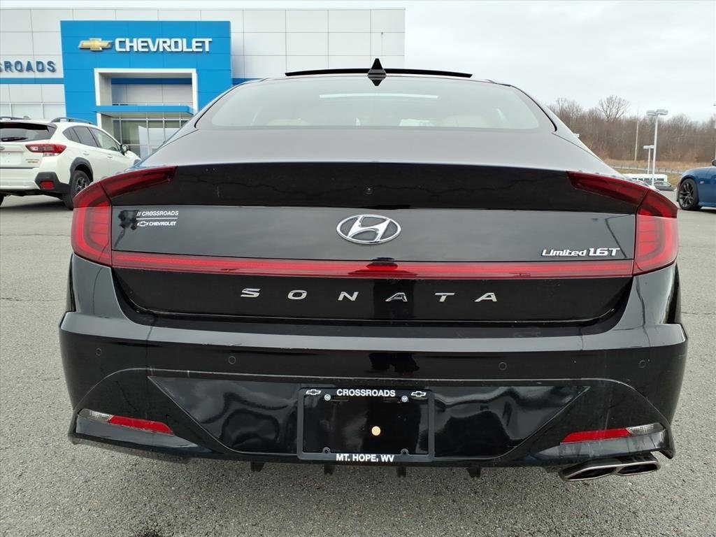 Used 2021 Phantom Black Hyundai Limited image 6