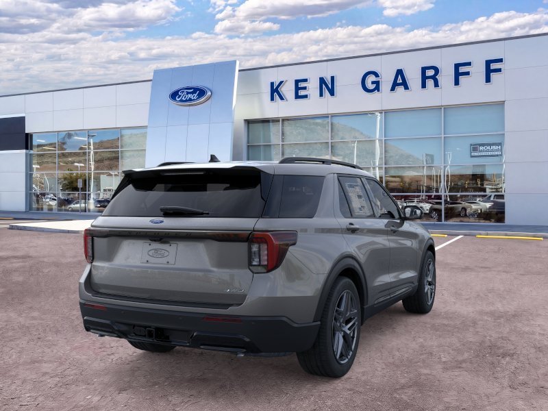 New 2026 Carbonized Gray Metallic Ford ST-Line image 8