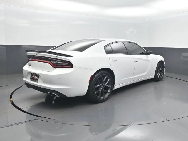 Used 2021 White Dodge SXT image 26