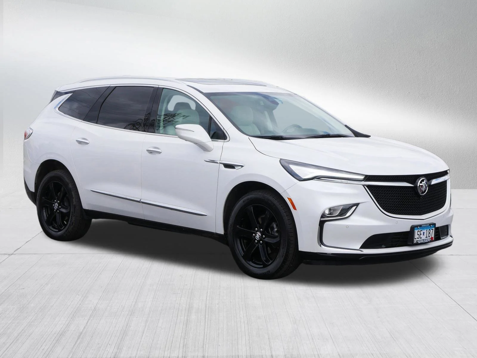2024 Buick Enclave Essence AWD's photo