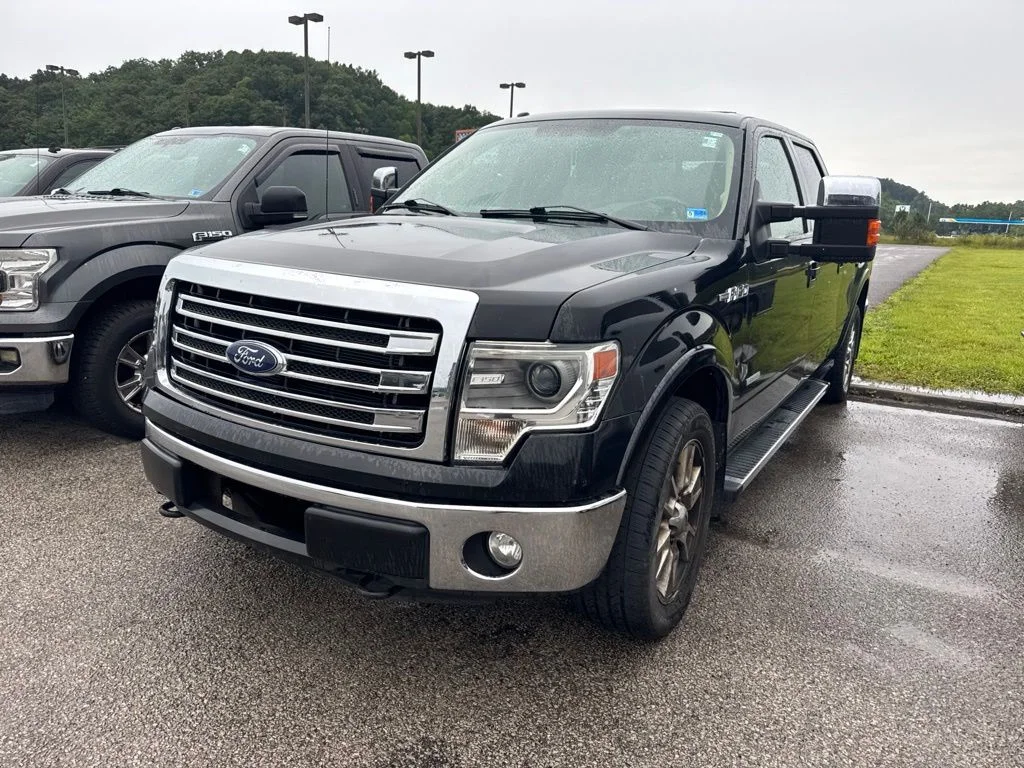 Used 2013 Tuxedo Black Metallic Ford Lariat image 4