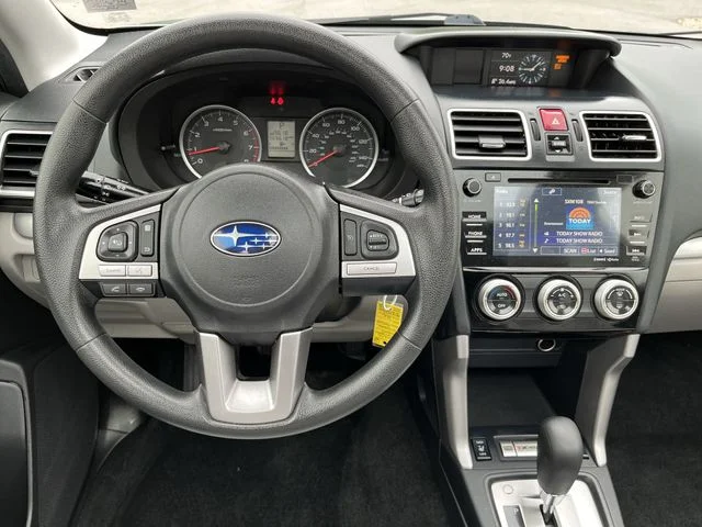 Used 2017 Green Subaru 2.5i Premium image 13