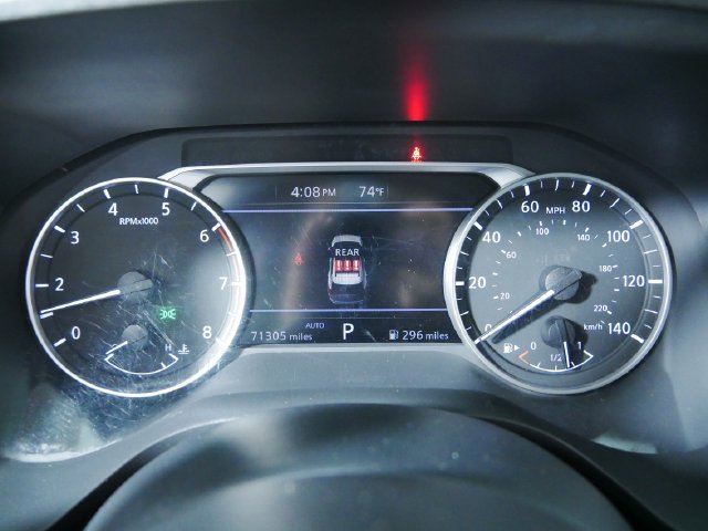 Used 2024 Silver Nissan SV image 33