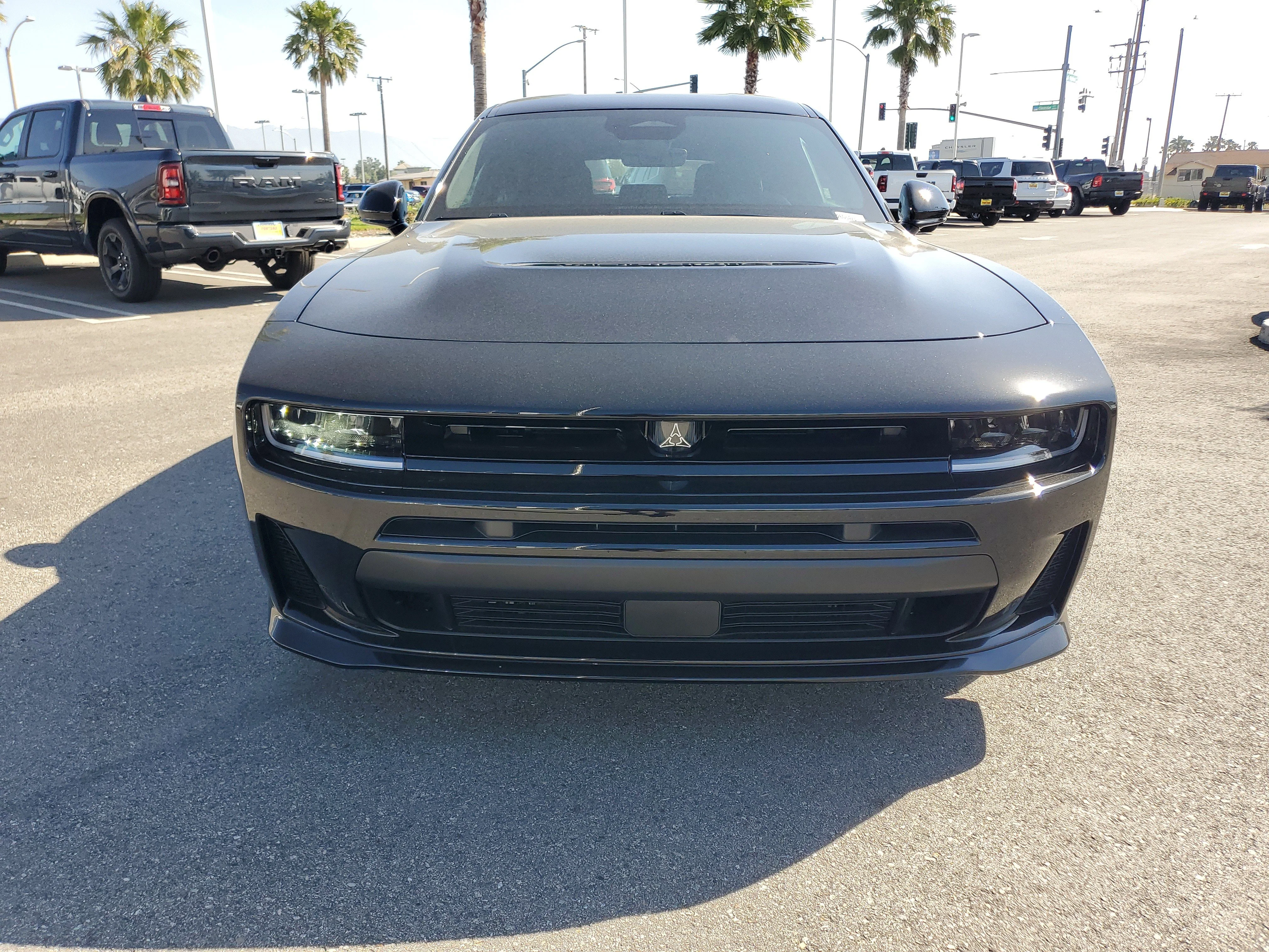 New 2026 Diamond Black Crystal Pearlcoat Dodge R/T image 9